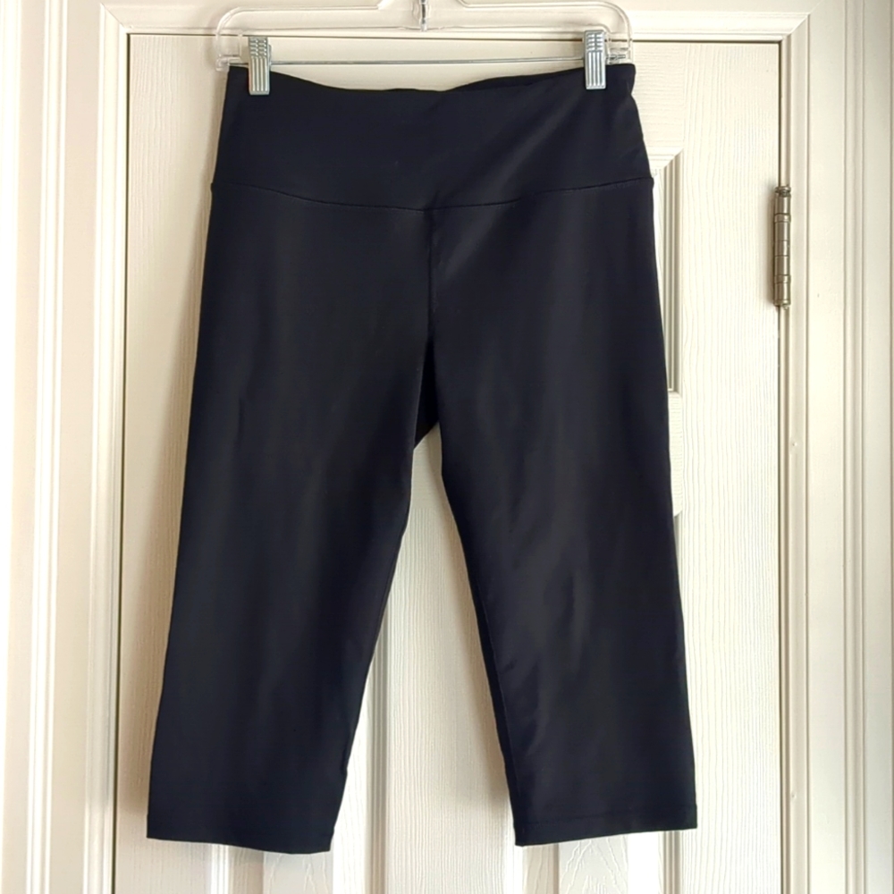 Victoria's Secret Knockout Crop Pants